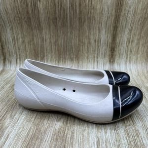 CROCS Women's White Black Patent Cap Toe Flat Ballet Slip On Shoes US Size 9